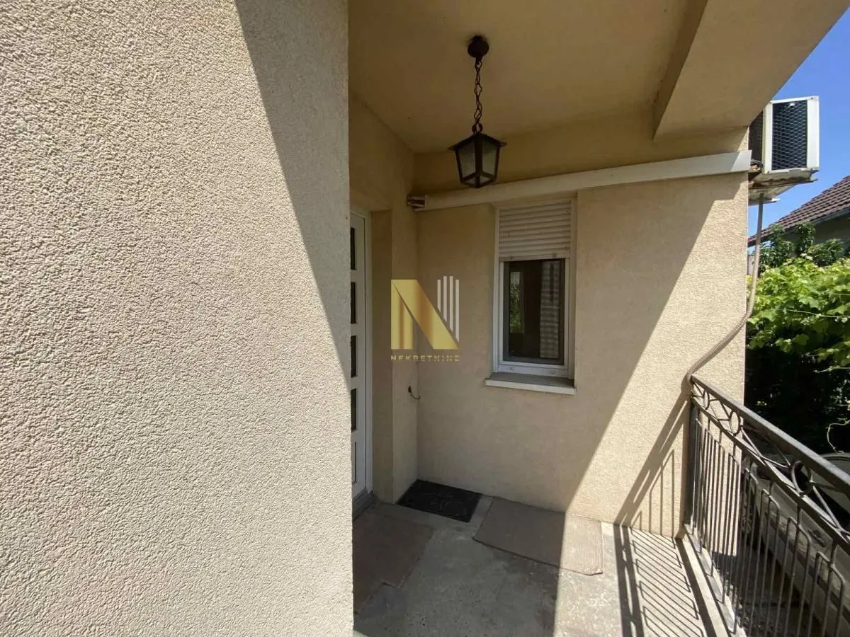 Sale, house, 116m², Beočin, Srbija