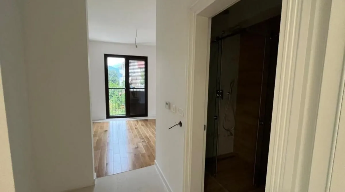 Prodaja, dvosoban stan, 71m², Tivat, Crna Gora
