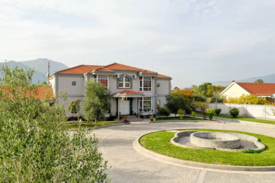 Prodaja, kuća, 560m², Begovina, Danilovgrad