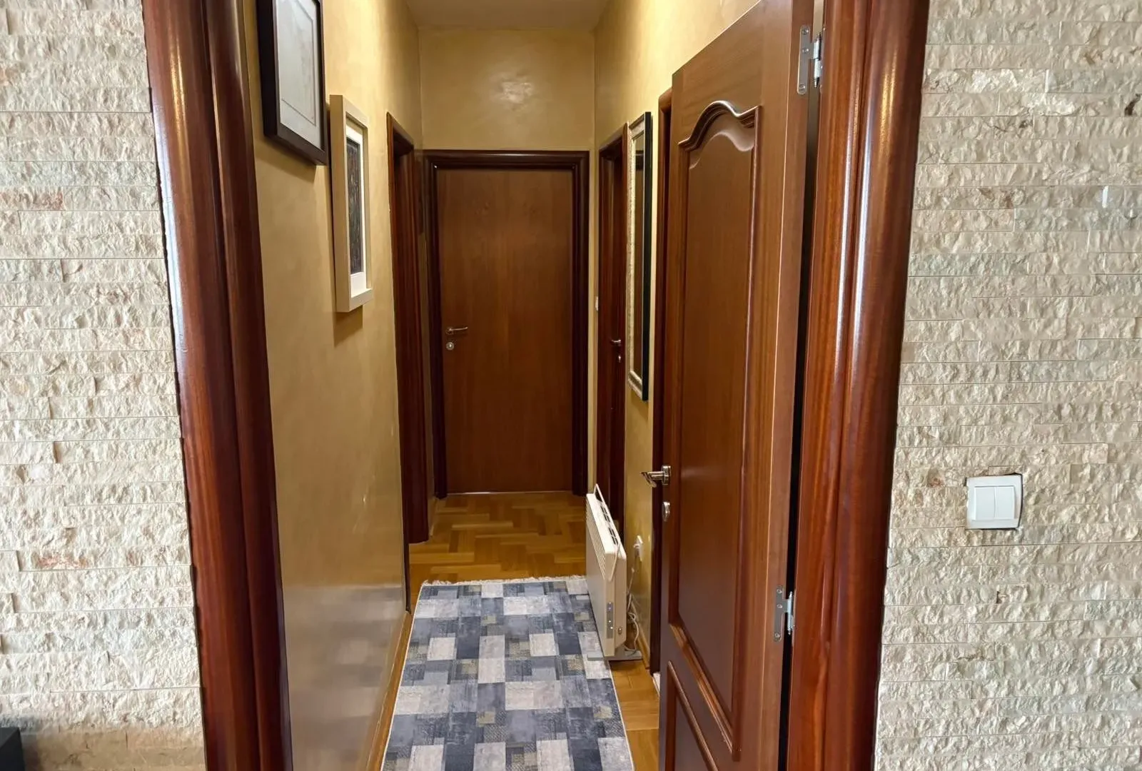 Prodaja, trosoban stan, 86m², Stari Aerodrom, Podgorica