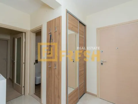 Prodaja, dvosoban stan, 72m², City Kvart, Podgorica - image 16