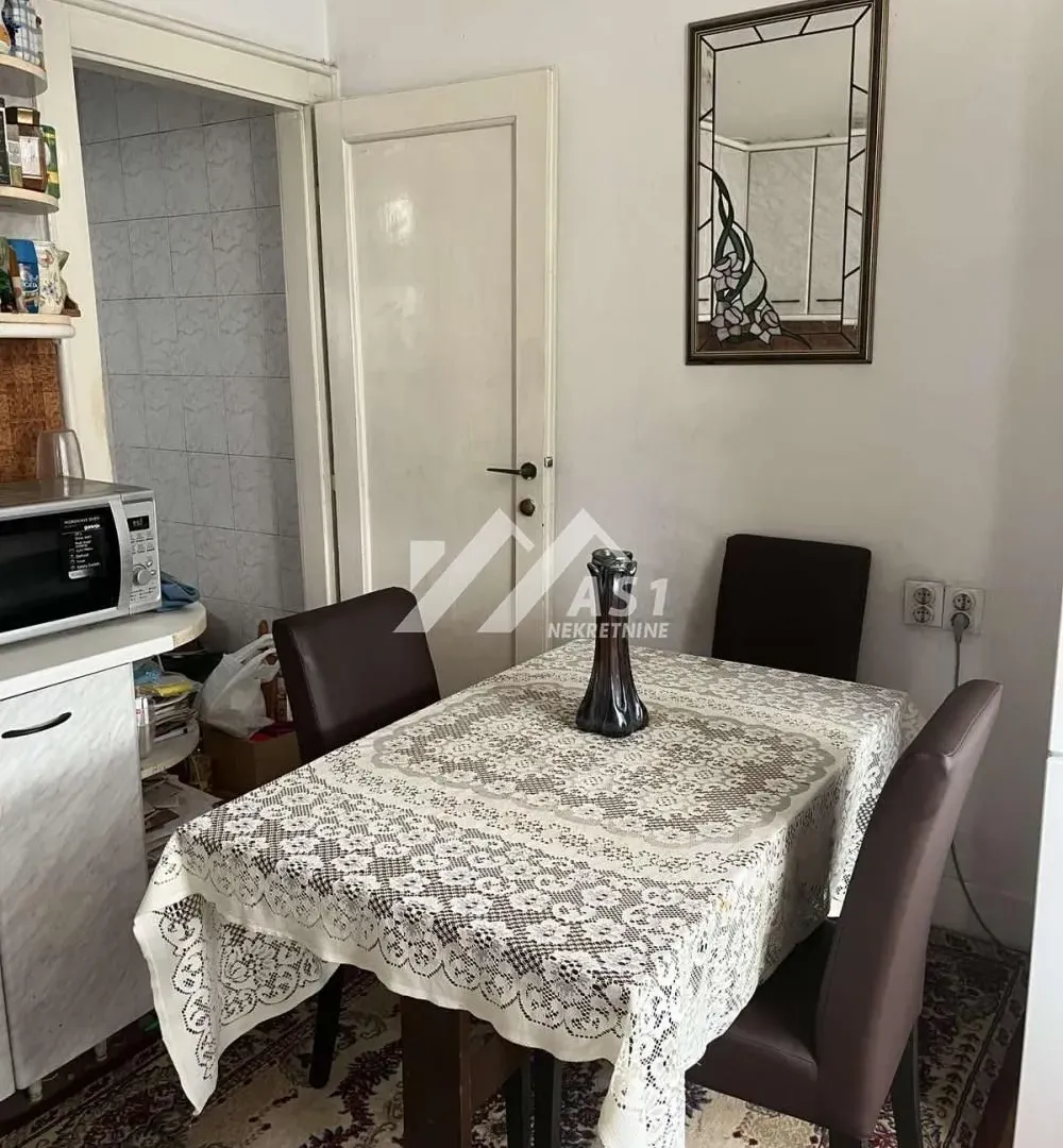Prodaja, trosoban stan, 80m², Centar, Novi Sad
