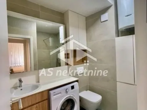 Rent, three bedroom apartment, 60m², Vračar Sve Podlokacije, Beograd - image 18