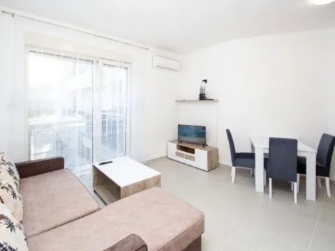 Izdavanje, garsonjera, 35m², Babilonija, Budva - image 8