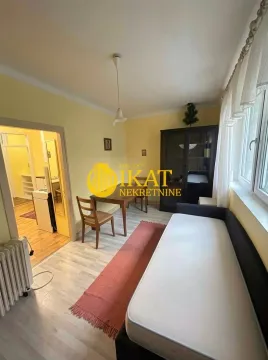 Prodaja, jednosoban stan, 31m², Severni Bulevar, Zvezdara Sve Podlokacije - image 2