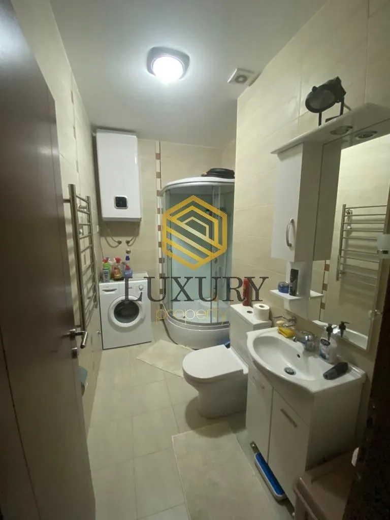 Rent, one bedroom apartment, 70m², Bečići, Budva