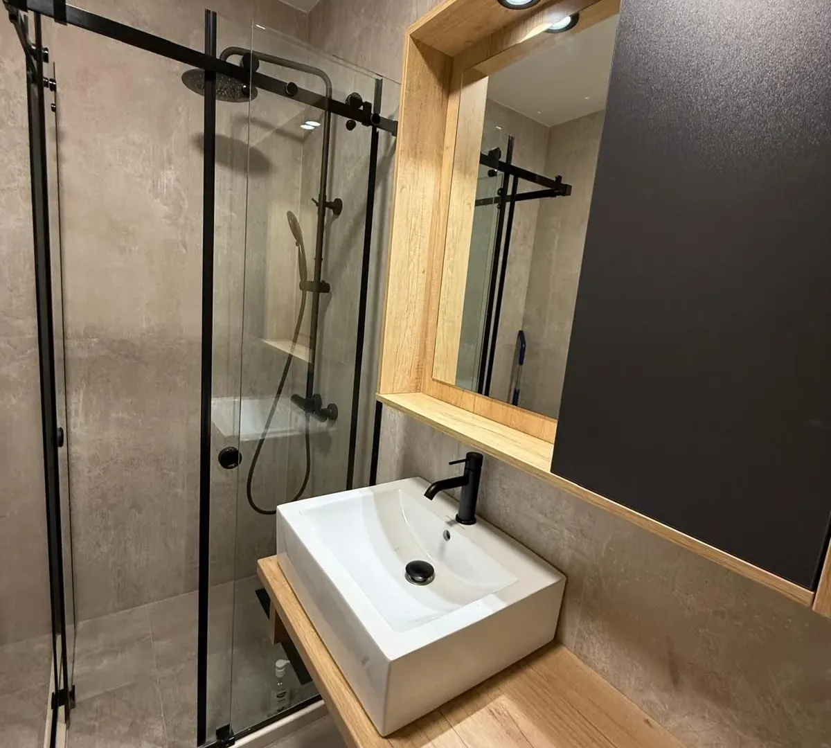 Rent, two bedroom apartment, 65m², Tološi, Podgorica