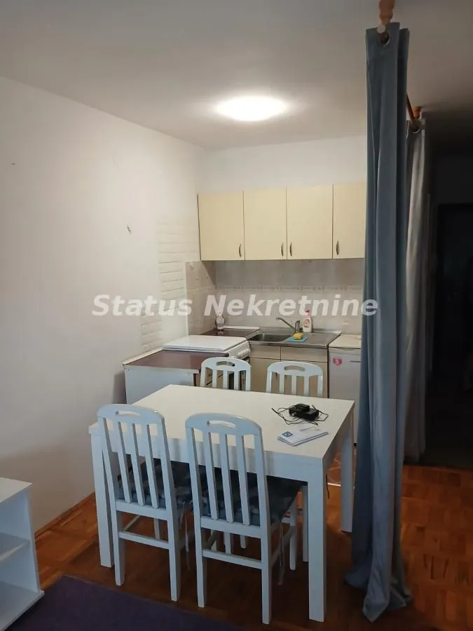 Izdavanje, garsonjera, 26m², Nova Detelinara, Novi Sad Sve Podlokacije