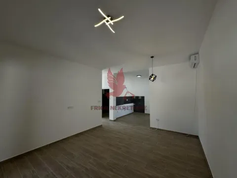 Prodaja, kuća, 184m², Mladenovac, Beograd - image 18