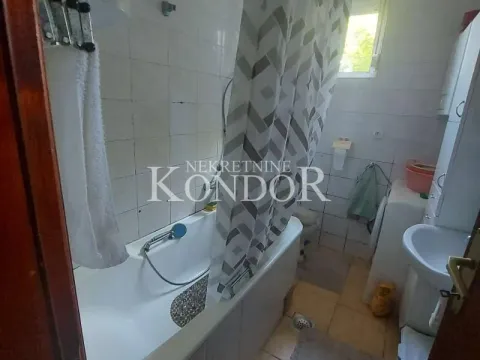 Prodaja, kuća, 250m², Stari Banovci, Stara Pazova - image 17