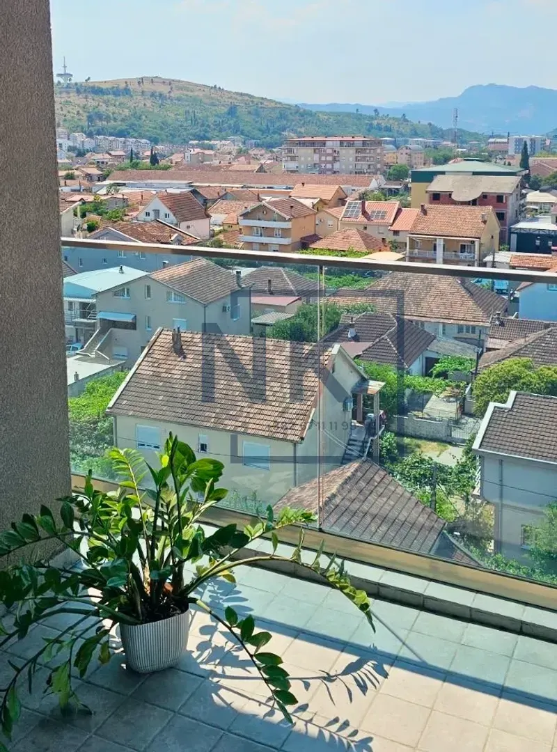 Izdavanje, dvosoban stan, 70m², Zabjelo, Podgorica