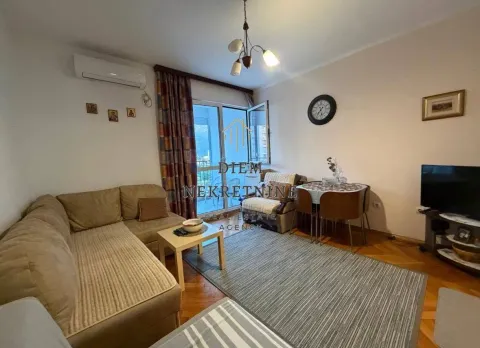 Rent, studio apartment, 27m², Centar, Bar - image 10