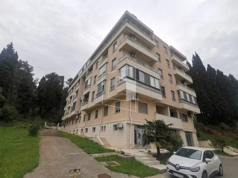 Rent, apartment, 53m², Centar, Podgorica