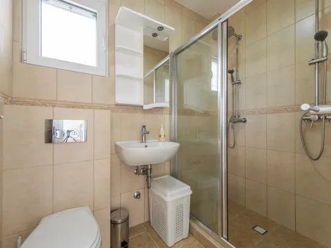 Prodaja, kuća, 270m², Reževići, Budva - image 13