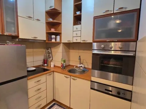 Rent, one bedroom apartment, 45m², Stari Aerodrom, Podgorica