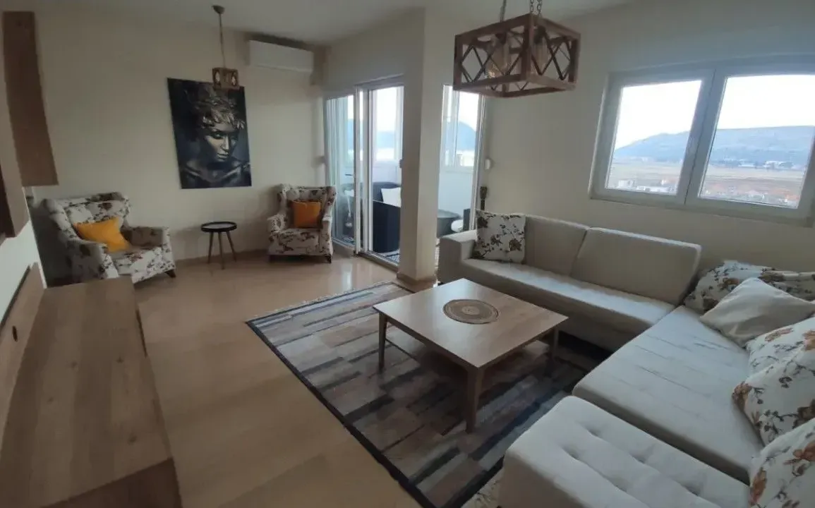 Izdavanje, jednosoban stan, 54m², City Kvart, Podgorica