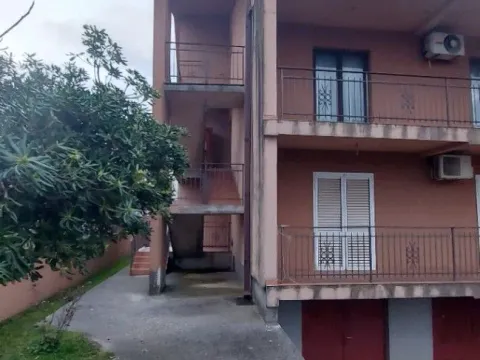 Prodaja, kuća, 485m², Donja Gorica, Podgorica - image 8