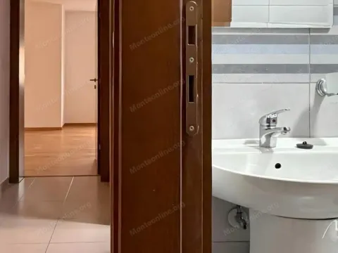 Prodaja, dvosoban stan, 73m², Tuški Put, Podgorica - image 12