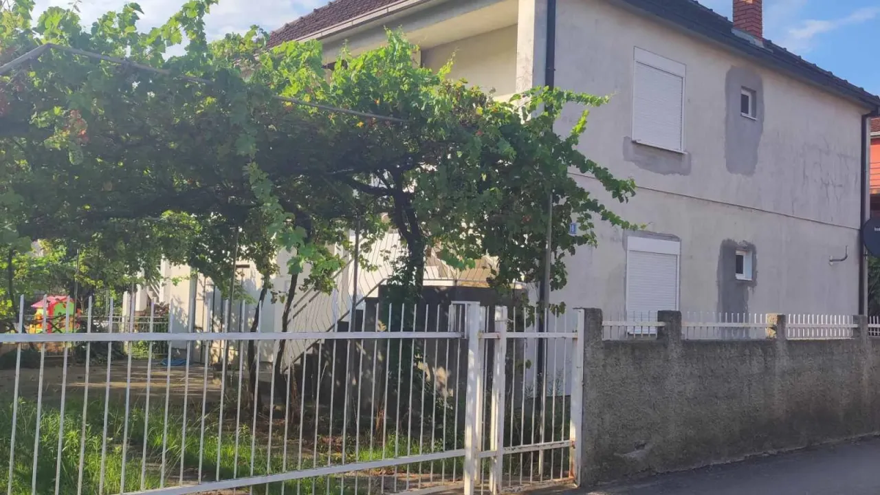 Prodaja, kuća, 107m², Podgorica, Crna Gora