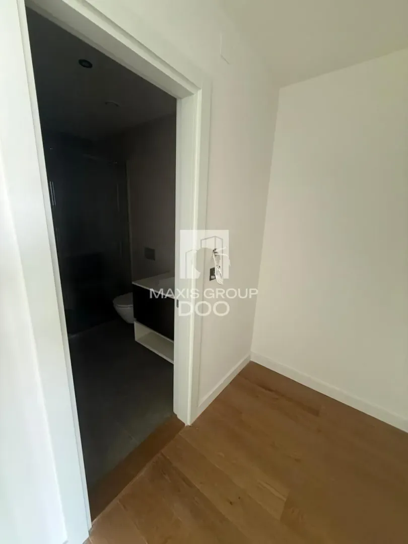 Prodaja, četvorosoban stan, 139m², Savski Venac, Beograd