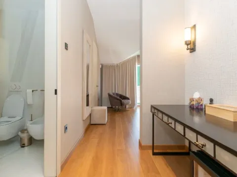 Sale, house, 500m², Podgorica, Crna Gora - image 11