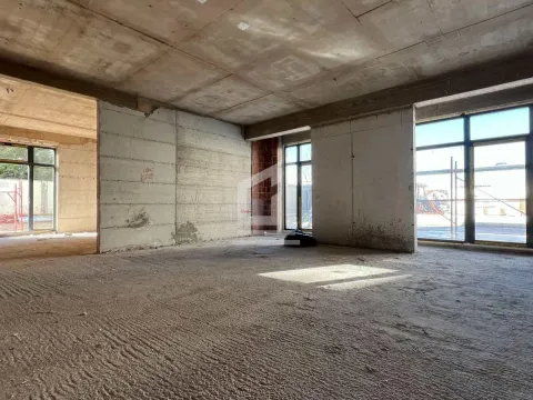 Izdavanje, poslovni prostor, 98m², Podgorica, Crna Gora - image 1