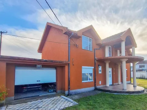 Prodaja, kuća, 150m², Nikšić, Crna Gora - image 1