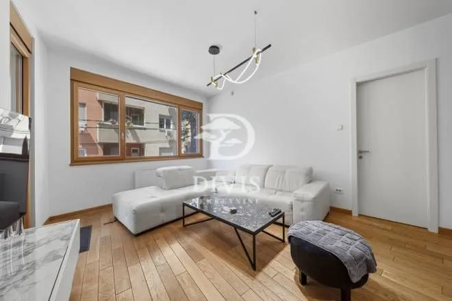 Sale, four bedroom apartment, 118m², Crveni Krst, Beograd