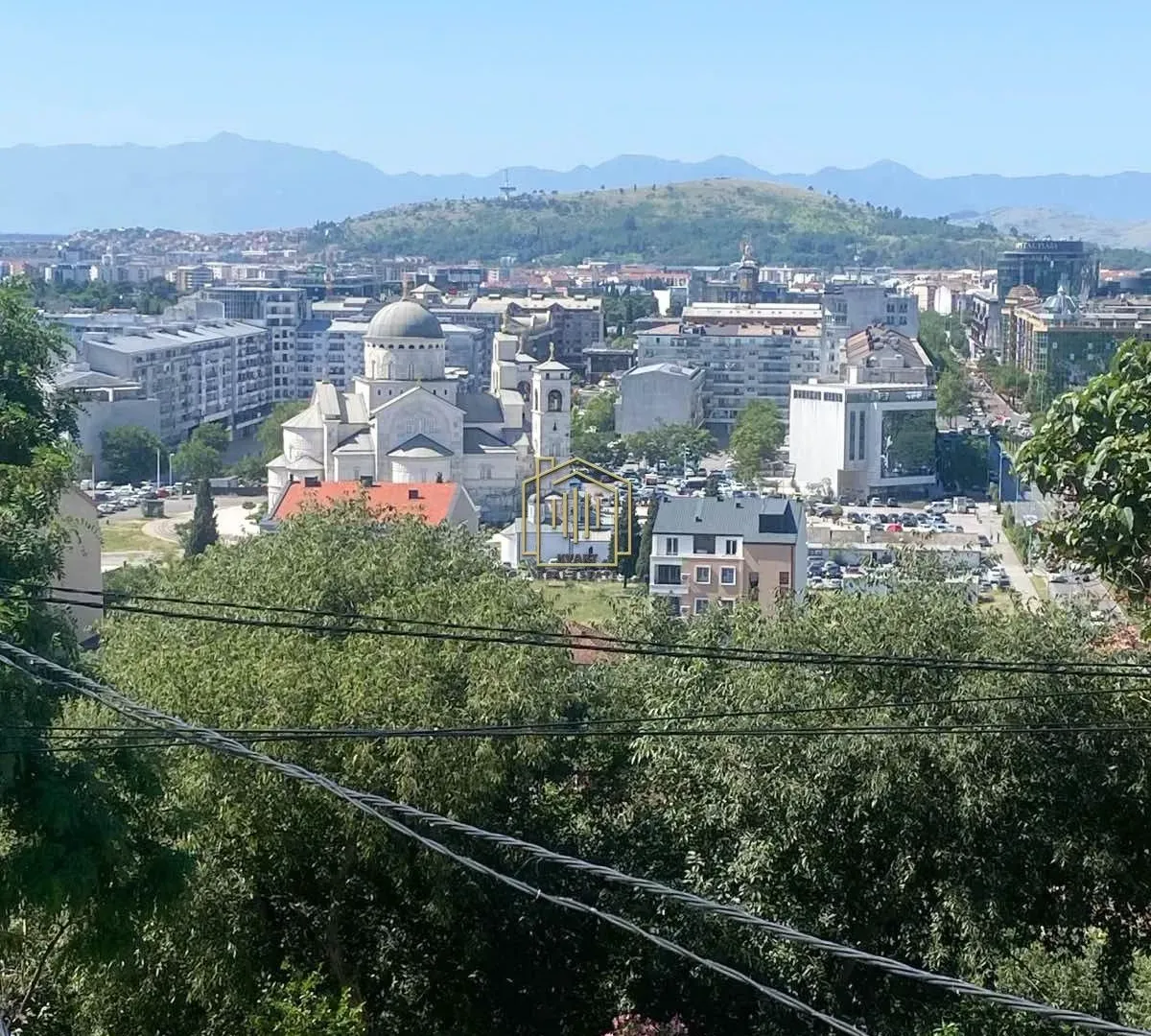 Rent, three bedroom apartment, 100m², Malo Brdo, Podgorica