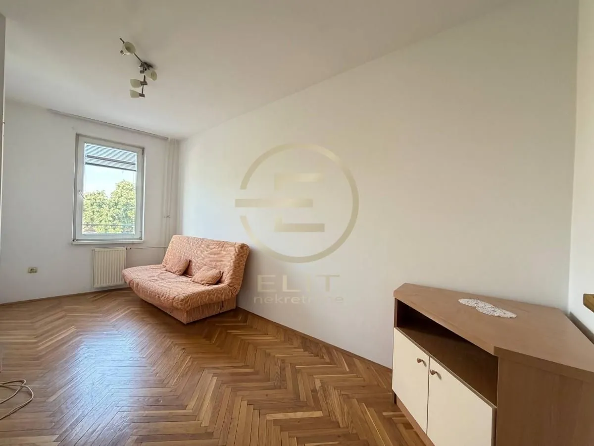 Izdavanje, dvosoban stan, 47m², Rotkvarija, Novi Sad Sve Podlokacije