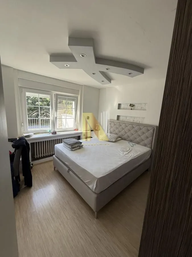 Prodaja, kuća, 130m², Salajka, Novi Sad Sve Podlokacije