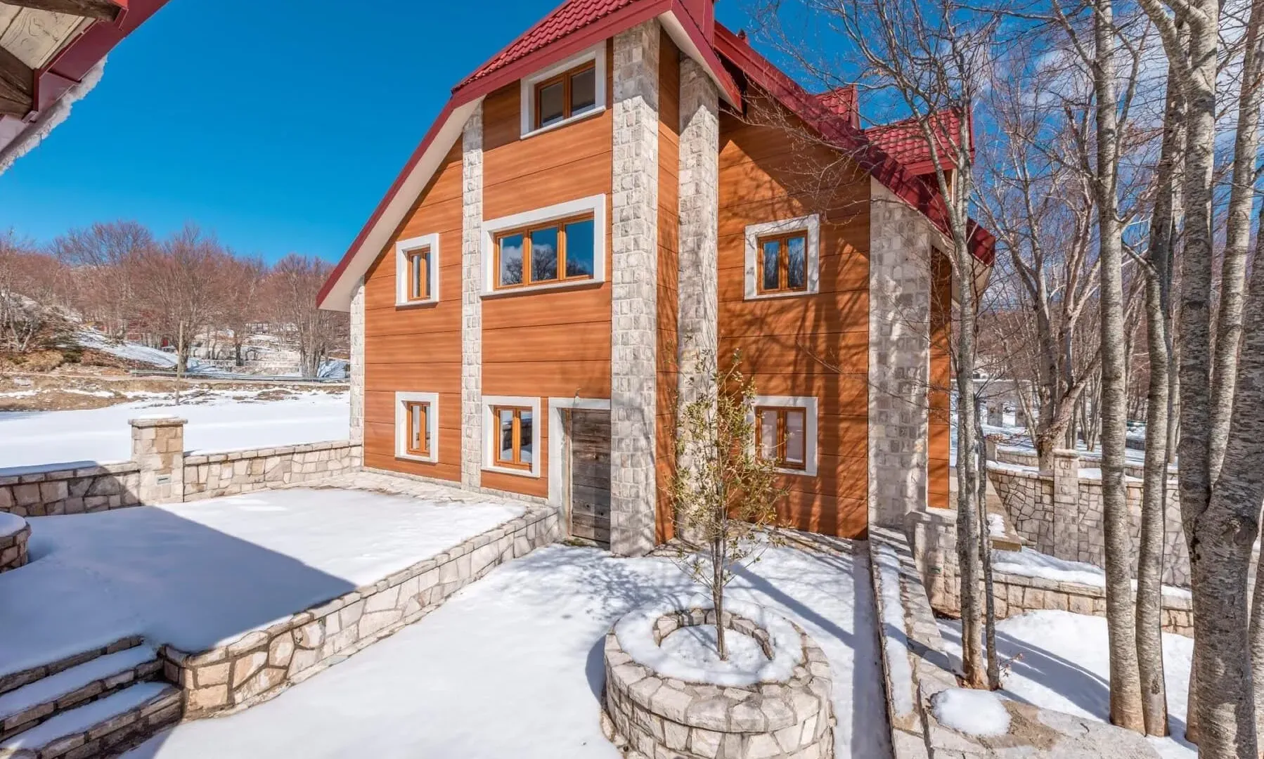 Prodaja, kuća, 402m², Ivanova Korita, Cetinje