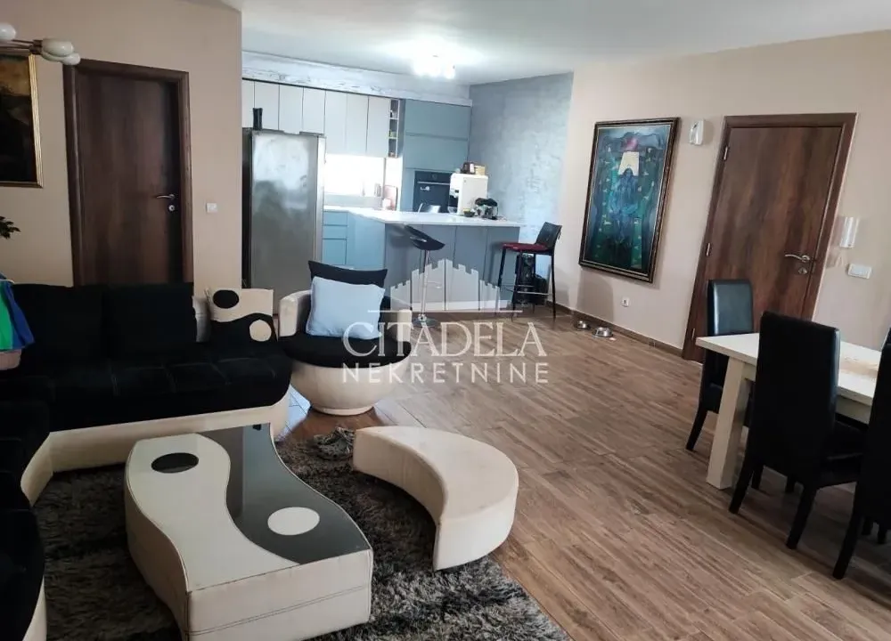 Prodaja, četvorosoban stan, 149m², Voždovac Sve Podlokacije, Beograd