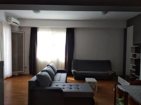 Rent, one bedroom apartment, 55m², Budva, Crna Gora - image 5