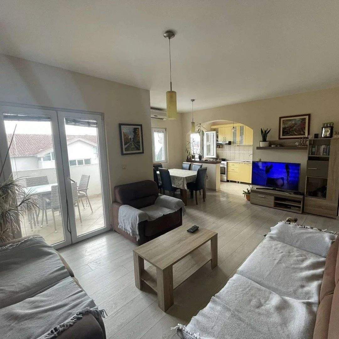 Prodaja, stan, 106m², Pod Kuk, Tivat