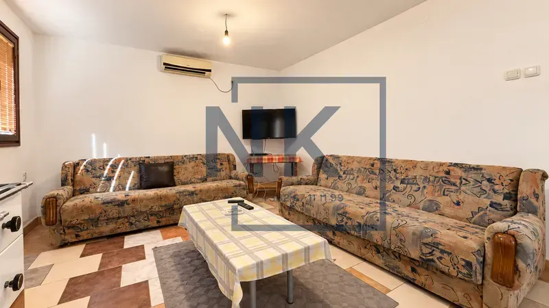 Rent, studio apartment, 36m², Zlatica, Podgorica