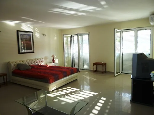 Sale, house, 400m², Dobrota, Kotor