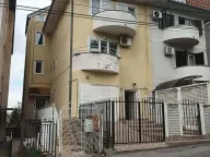 Izdavanje, kuća, 180m², Čukarica, Beograd - image 1