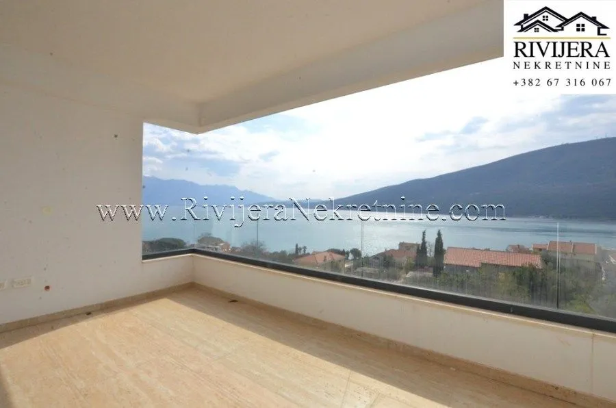 Prodaja, dvosoban stan, 124m², Đenovići, Herceg Novi