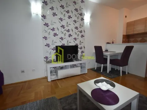 Prodaja, garsonjera, 27m², Stari Aerodrom, Podgorica - image 4