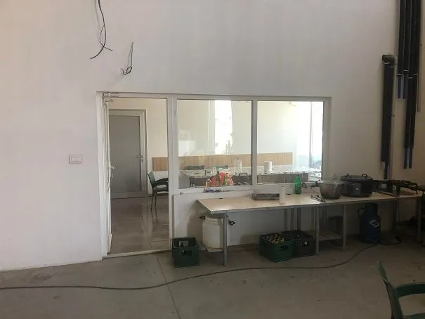 Rent, office space, 1000m², Zemun Sve Podlokacije, Beograd