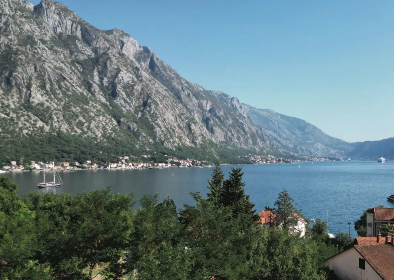 Prodaja, dvosoban stan, 93m², Donji Orahovac, Kotor