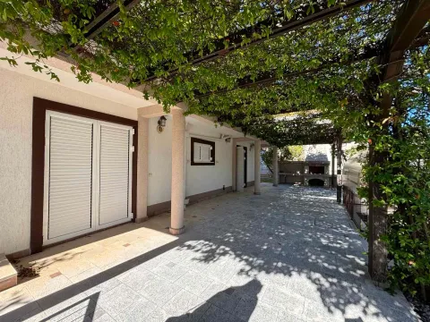 Prodaja, kuća, 295m², Radovići, Tivat - image 4