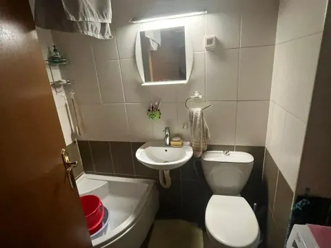 Prodaja, jednosoban stan, 43m², Blok 6, Podgorica - image 6