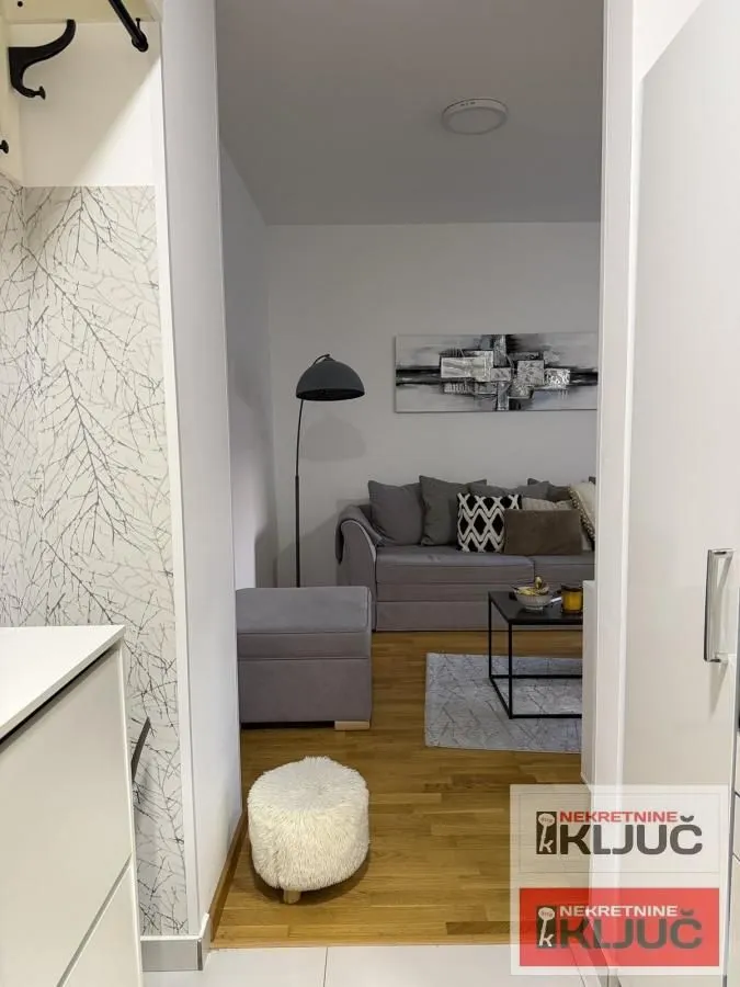 Izdavanje, garsonjera, 31m², Socijalno, Novi Sad Sve Podlokacije