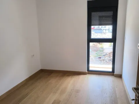 Izdavanje, dvosoban stan, 72m², City Kvart, Podgorica - image 6