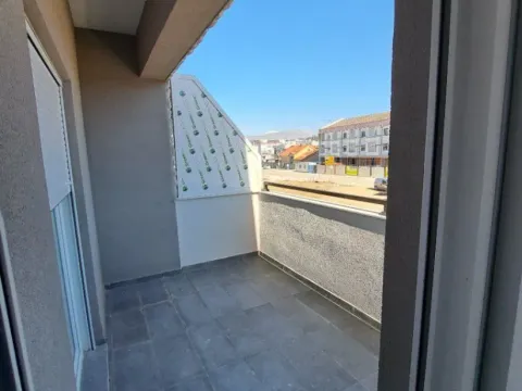 Izdavanje, jednosoban stan, 45m², Zabjelo, Podgorica - image 10