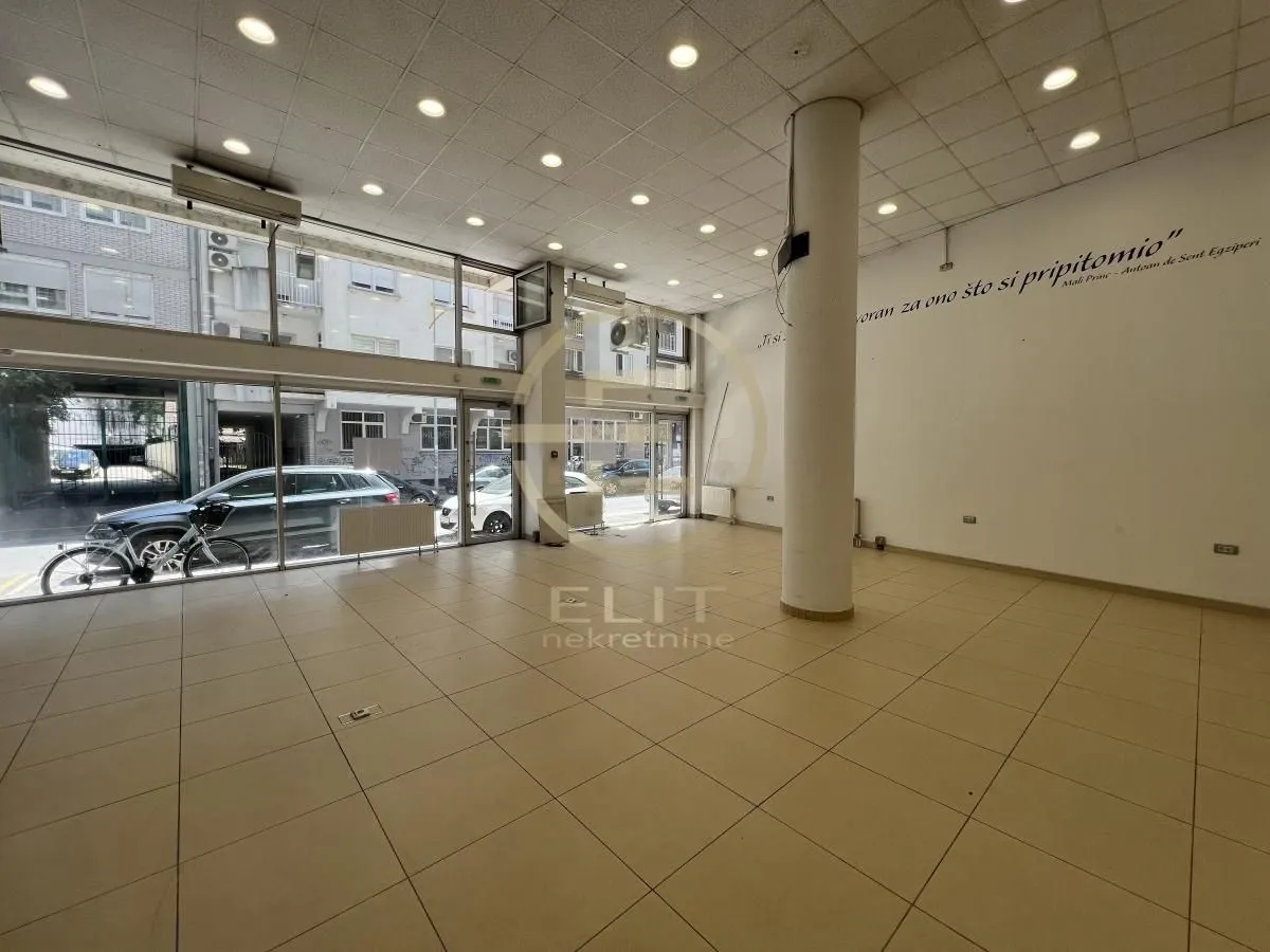 Rent, office space, 229m², Grbavica, Novi Sad Sve Podlokacije