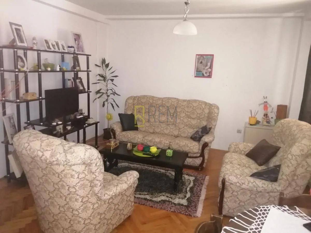 Prodaja, kuća, 348m², Stara Varoš, Podgorica