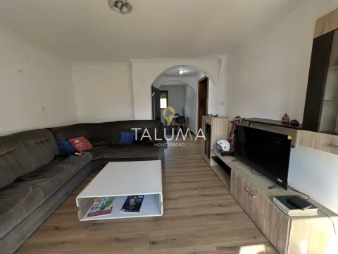 Rent, house, 85m², Zagorič, Podgorica - image 2